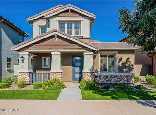 2111 S AGNES Lane, Gilbert, AZ 85295