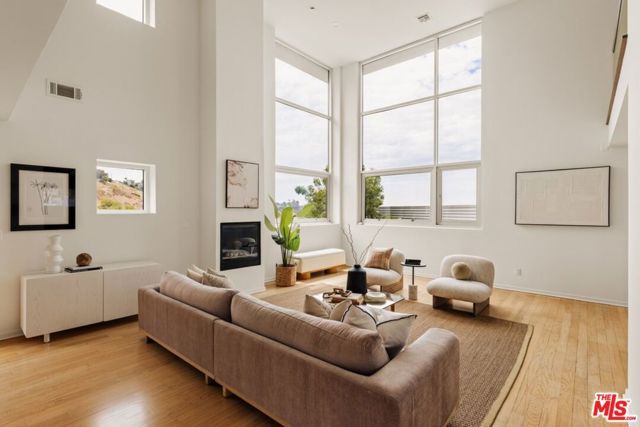 3640 Roseview Avenue, Los Angeles, CA 90065