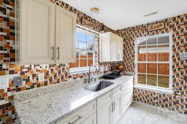 5743 Justins Forest Drive, Charlotte, NC 28212