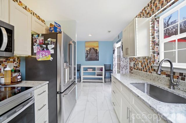 5743 Justins Forest Drive, Charlotte, NC 28212