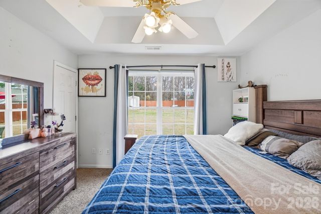 5743 Justins Forest Drive, Charlotte, NC 28212