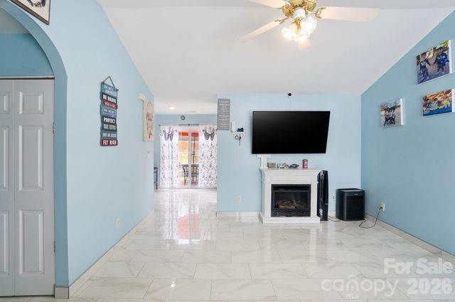 5743 Justins Forest Drive, Charlotte, NC 28212