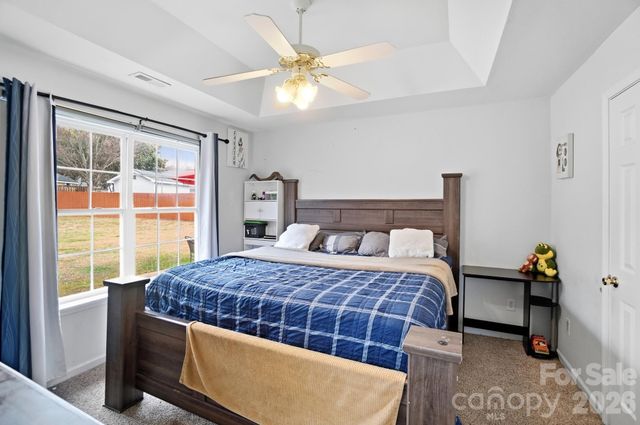 5743 Justins Forest Drive, Charlotte, NC 28212