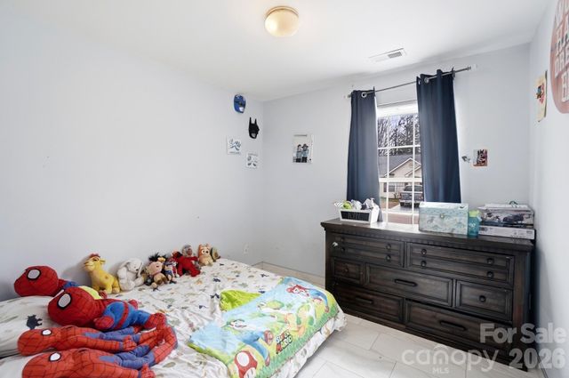 5743 Justins Forest Drive, Charlotte, NC 28212