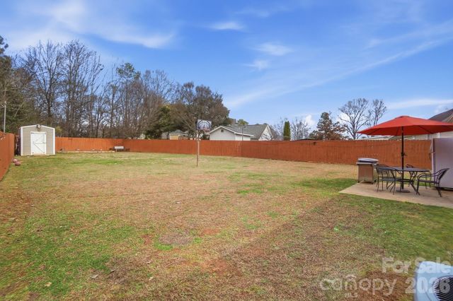 5743 Justins Forest Drive, Charlotte, NC 28212