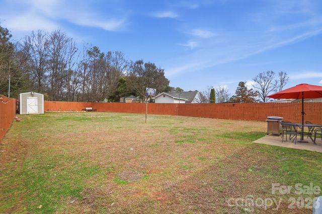 5743 Justins Forest Drive, Charlotte, NC 28212