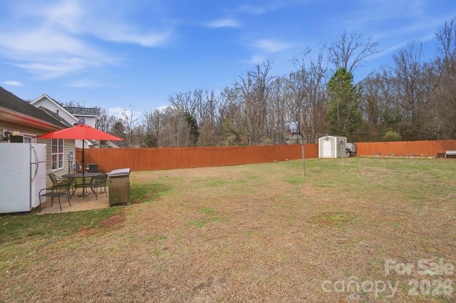 5743 Justins Forest Drive, Charlotte, NC 28212