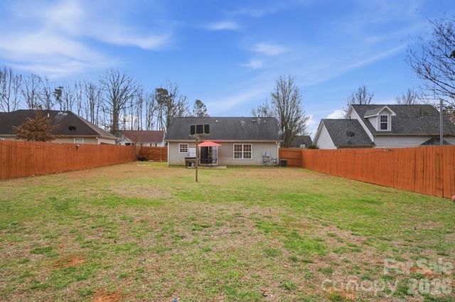 5743 Justins Forest Drive, Charlotte, NC 28212