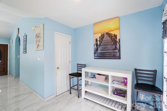 5743 Justins Forest Drive, Charlotte, NC 28212