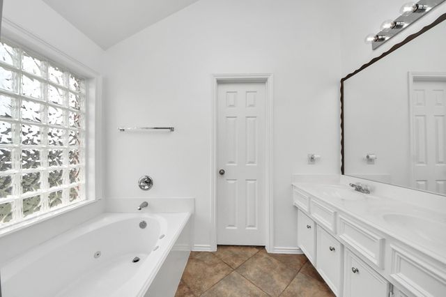 15 Palm Desert Drive, Manvel, TX 77578
