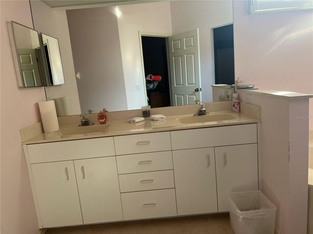 858 TARTAN DRIVE 858, Venice, FL 34293