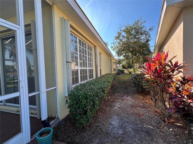 858 TARTAN DRIVE 858, Venice, FL 34293