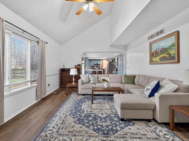 6216 Hunter Wood Drive, Fort Wayne, IN 46815