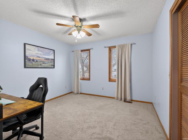 6216 Hunter Wood Drive, Fort Wayne, IN 46815