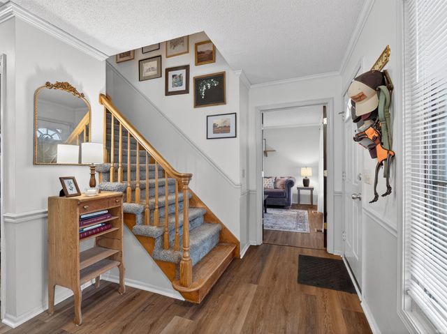 6216 Hunter Wood Drive, Fort Wayne, IN 46815