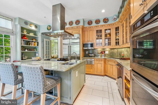 4828 MONTGOMERY LN, Bethesda, MD 20814