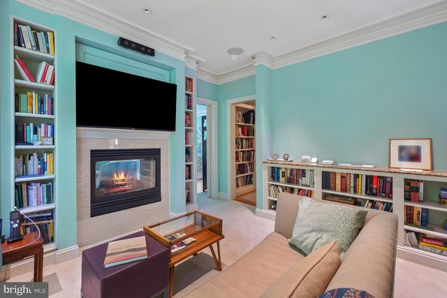 4828 MONTGOMERY LN, Bethesda, MD 20814