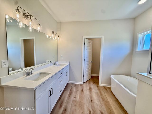 1079 Great Glen Drive, Southaven, MS 38671