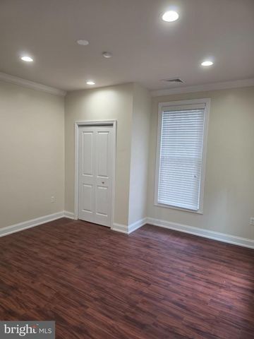 123 E MAIN ST, Wrightstown, NJ 08562