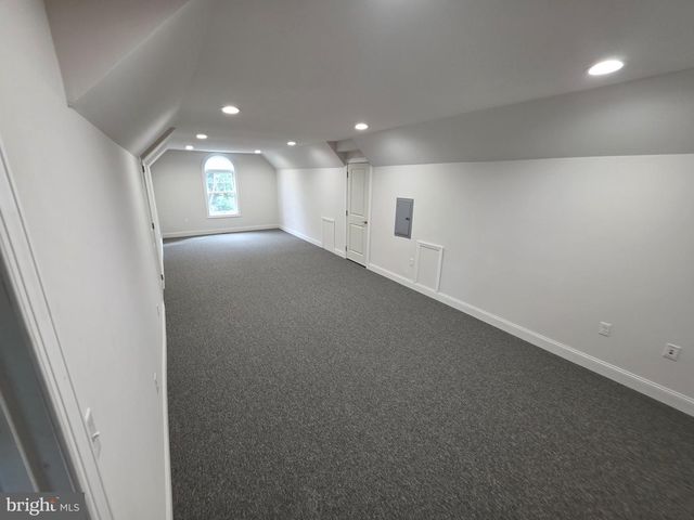 123 E MAIN ST, Wrightstown, NJ 08562