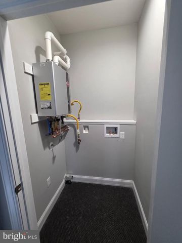 123 E MAIN ST, Wrightstown, NJ 08562