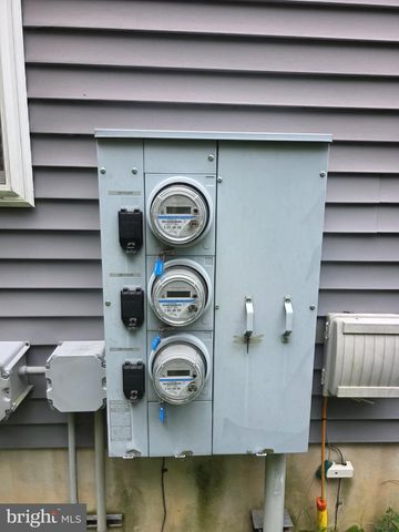 123 E MAIN ST, Wrightstown, NJ 08562