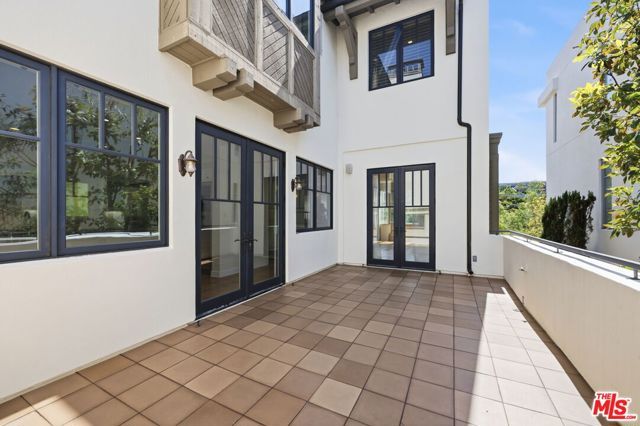 13079 Bluff Creek Drive, Los Angeles, CA 90094