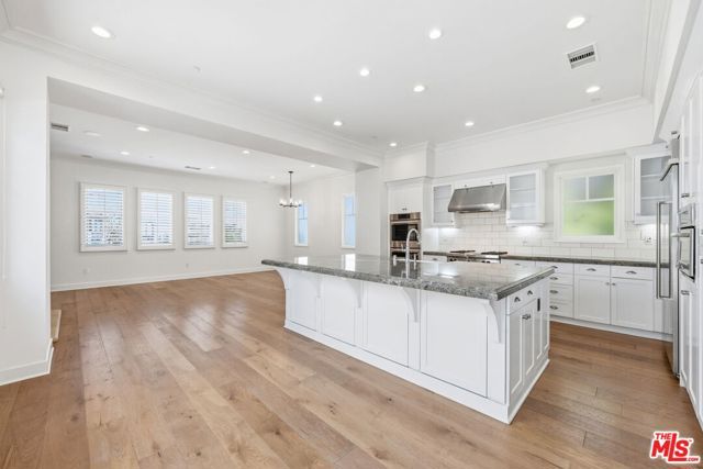 13079 Bluff Creek Drive, Los Angeles, CA 90094
