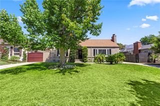 2205 Las Lunas, Pasadena, CA 91107