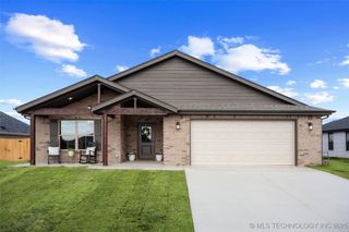 5822 Coldspring Lane, Bartlesville, OK 74006