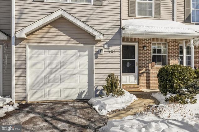 132 BARTLETT CT, Telford, PA 18969