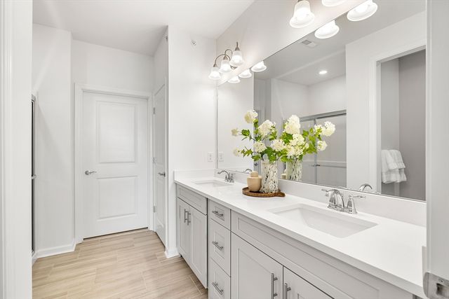 399 Neponset 411, Canton, MA 02021