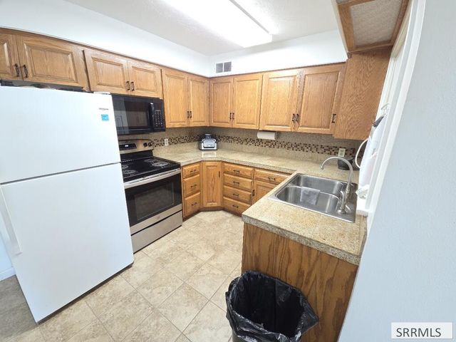 245 Monterey Drive, Idaho Falls, ID 83402