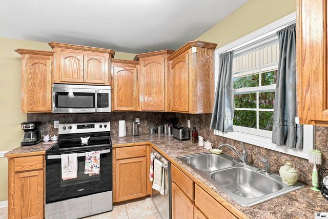 212 HEDGE HILL DRIVE, Calhoun, LA 71225