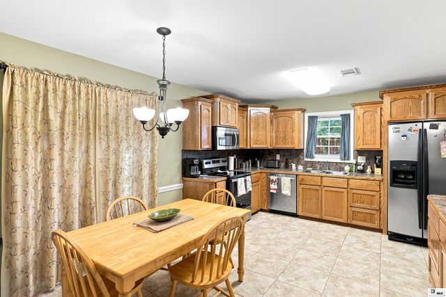 212 HEDGE HILL DRIVE, Calhoun, LA 71225