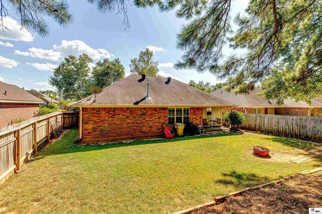 212 HEDGE HILL DRIVE, Calhoun, LA 71225