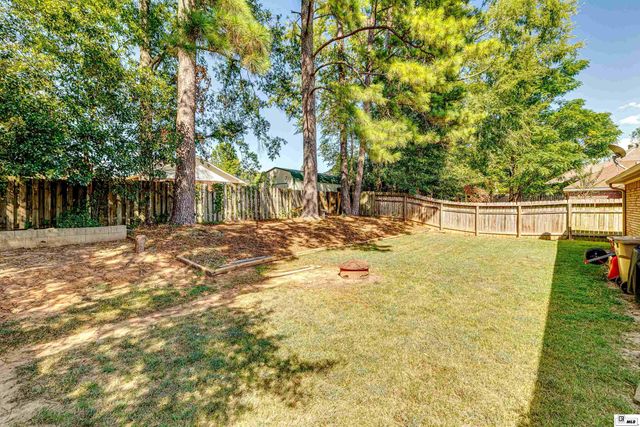 212 HEDGE HILL DRIVE, Calhoun, LA 71225