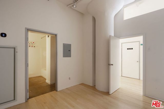 420 S San Pedro Street 210, Los Angeles, CA 90013