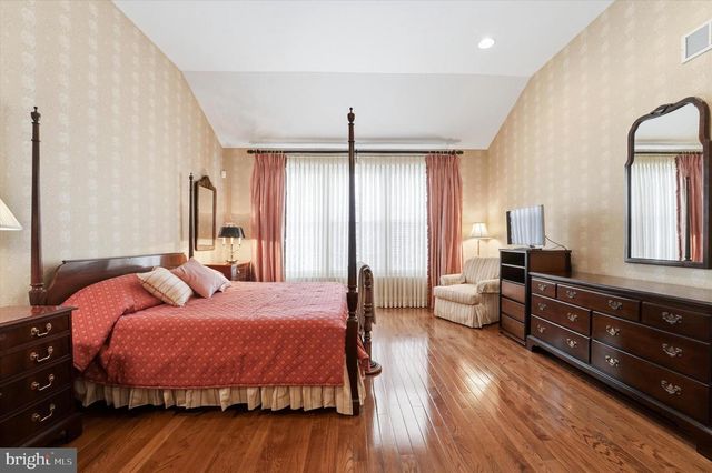 590 FARMDALE CIR, Blue Bell, PA 19422