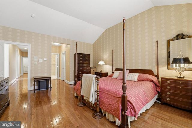 590 FARMDALE CIR, Blue Bell, PA 19422