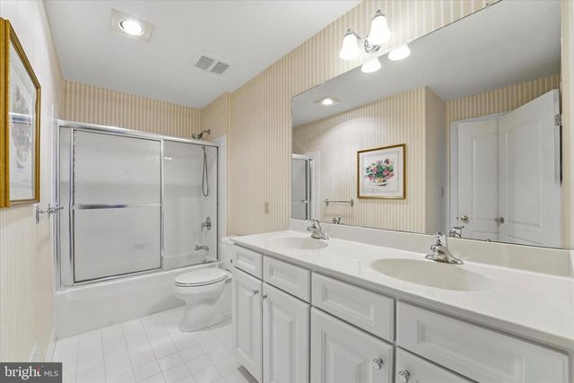 590 FARMDALE CIR, Blue Bell, PA 19422