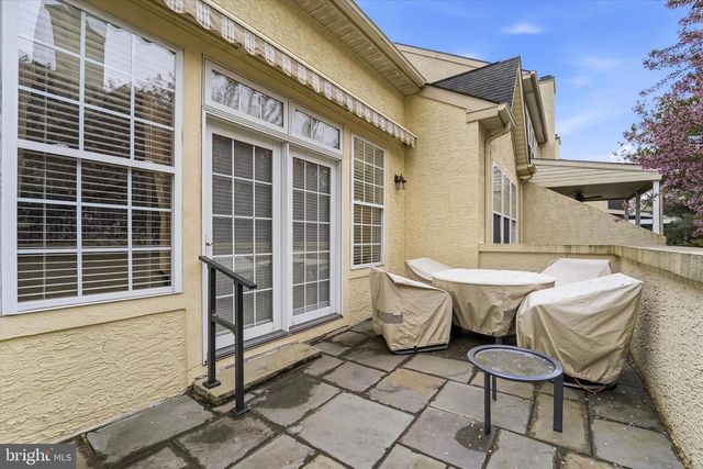 590 FARMDALE CIR, Blue Bell, PA 19422