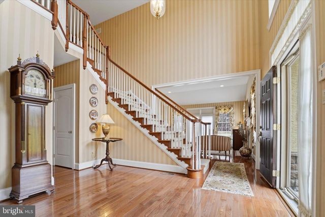 590 FARMDALE CIR, Blue Bell, PA 19422