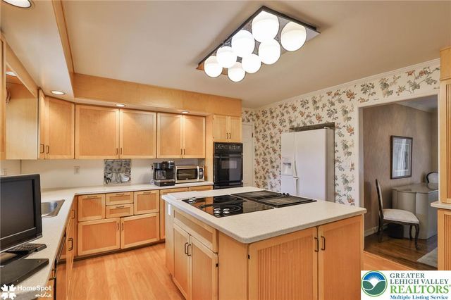 926 North Arch Street, Allentown City, PA 18104