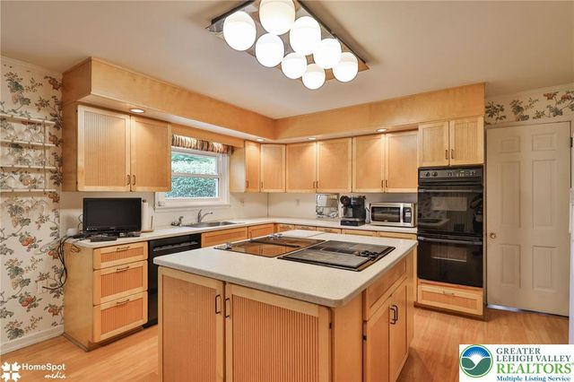 926 North Arch Street, Allentown City, PA 18104