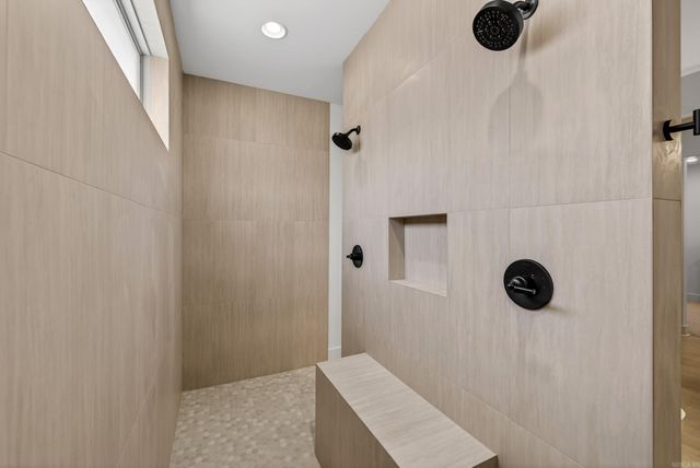 60 Lucia Lane, Maumelle, AR 72113