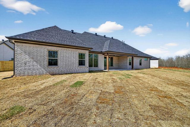 60 Lucia Lane, Maumelle, AR 72113