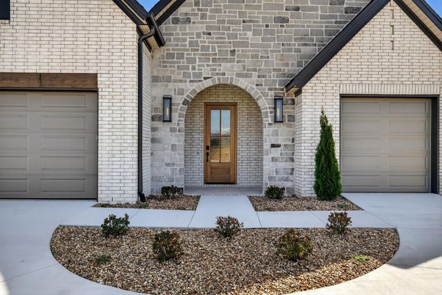 60 Lucia Lane, Maumelle, AR 72113