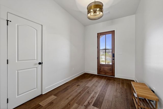 60 Lucia Lane, Maumelle, AR 72113