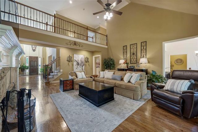 373 Flatstone SW, Marietta, GA 30064